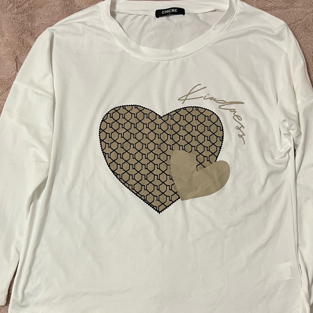 White and brown heart long sleeve top